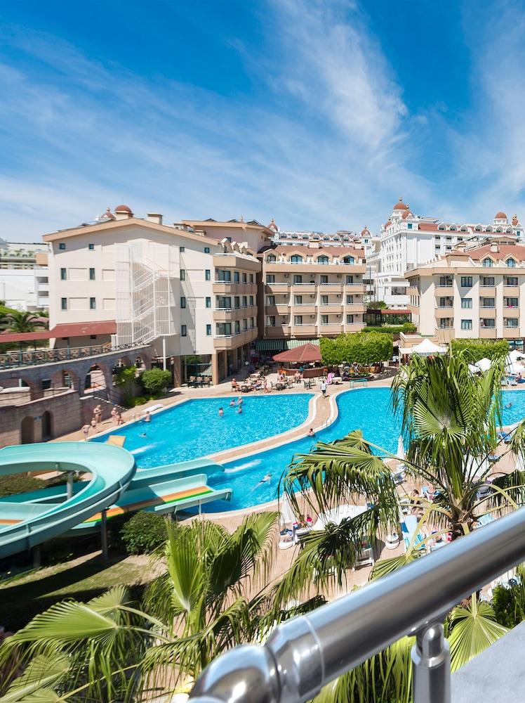 Grand Seker Complex 4*